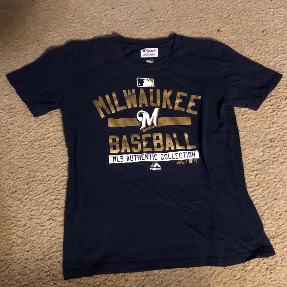 Milwaukee Brewers T shirt size 10-12